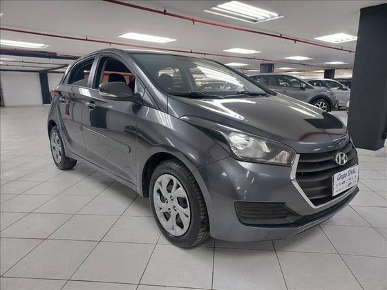HYUNDAI HB20 1.0 COMFORT PLUS 12V FLEX 4P MANUAL HYUNDAI HB20 1.0 COMFORT PLUS 12V FLEX 4P MANUAL